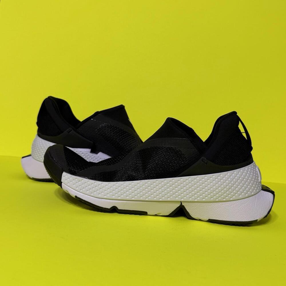 Nike Go Flyease Black White DR5540-002 Easy On/Off Slip Women’s Size 9 - Picture 2 of 7